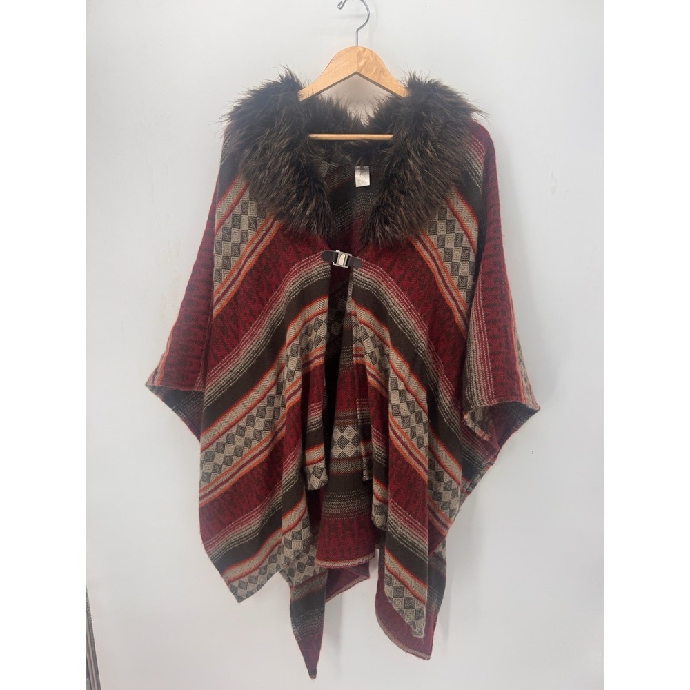 Collection Eighteen Aztec Waterfall Poncho Shawl Faux Fur Neckline Brown Red
